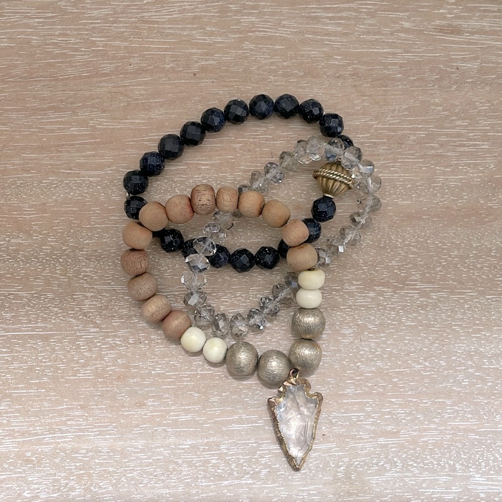 Set of 3 elastic bracelets*wood and gold arrow head/blue sandstone/smoky quartz*